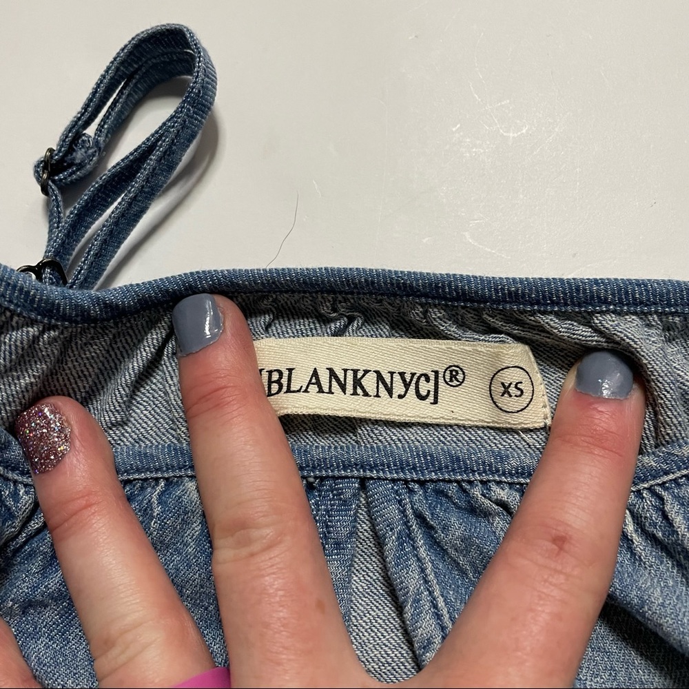 Blank NYC Chambray Distressed Bell Sleeve Open Cold Shoulder Boho Blouse XS - Picture 3 of 6